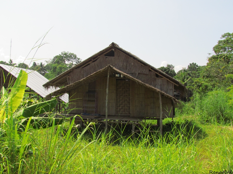 Fotografija značilne hiše v Sangkhlaburiju